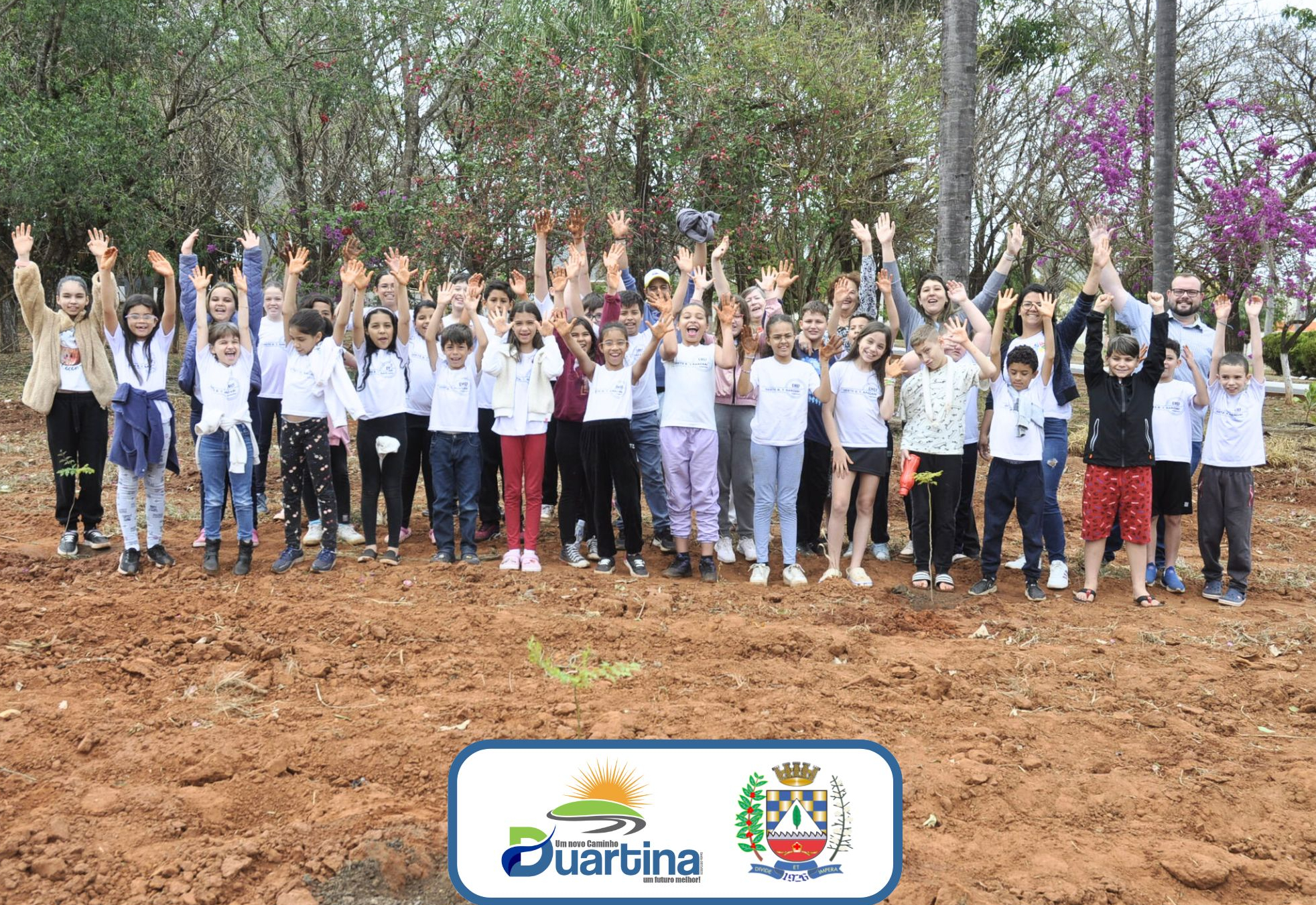 Plantio na Semana da Árvore em Duartina 